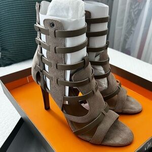 Levity Mushroom Color Strappy Heels